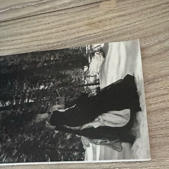 Vintage postcard set “men with ties” book - Picture 2 of 4